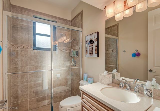 3126 Terramar CT, Naples, FL 34119