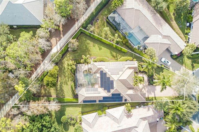 3126 Terramar CT, Naples, FL 34119