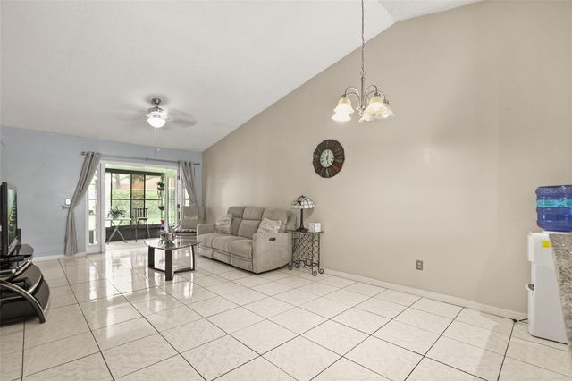 49 PINE ISLAND CIRCLE, Kissimmee, FL 34743
