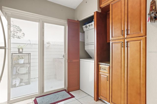 49 PINE ISLAND CIRCLE, Kissimmee, FL 34743