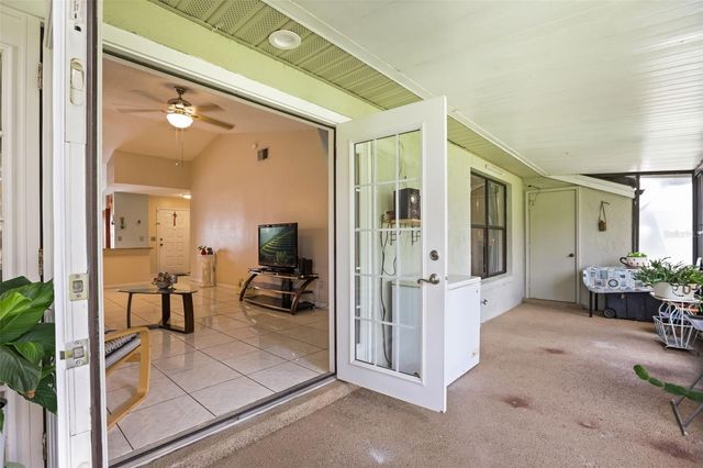 49 PINE ISLAND CIRCLE, Kissimmee, FL 34743