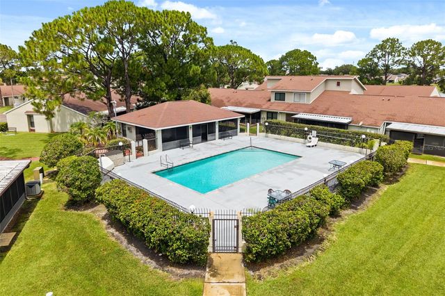 49 PINE ISLAND CIRCLE, Kissimmee, FL 34743