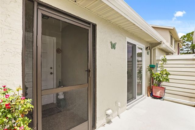 49 PINE ISLAND CIRCLE, Kissimmee, FL 34743