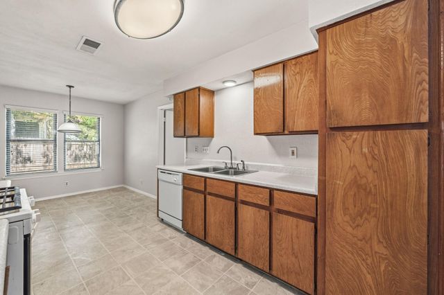 13212 Rampart ST, Austin, TX 78727
