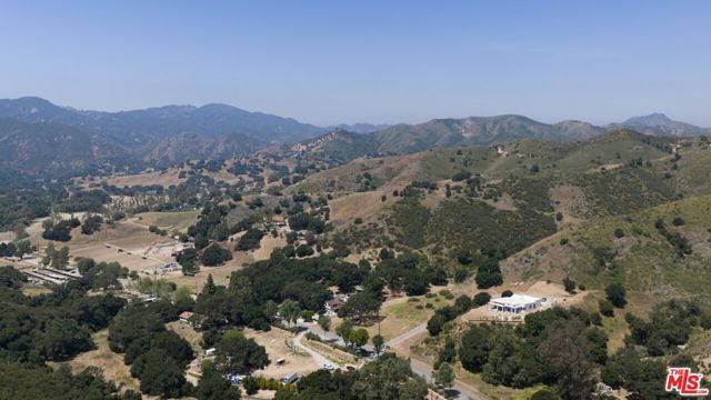 2391 Stokes Canyon Rd, Calabasas, CA 91302