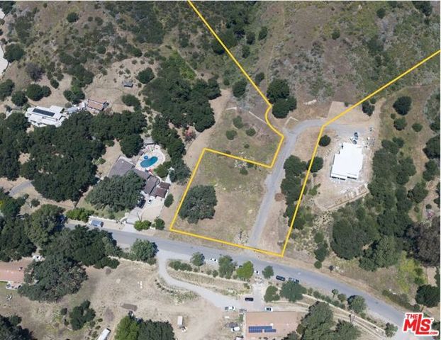 2391 Stokes Canyon Rd, Calabasas, CA 91302