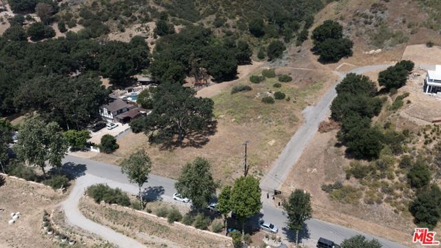 2391 Stokes Canyon Rd, Calabasas, CA 91302