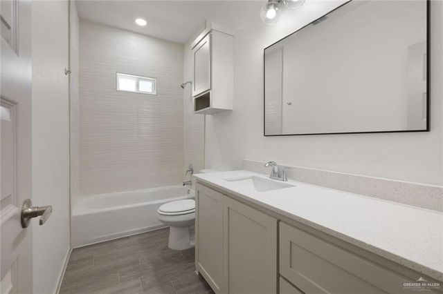 740 N Alamo Road 24, Alamo, TX 78516