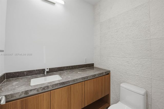 175 SE 25th Rd 3302, Miami, FL 33129
