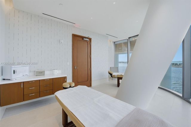 175 SE 25th Rd 3302, Miami, FL 33129