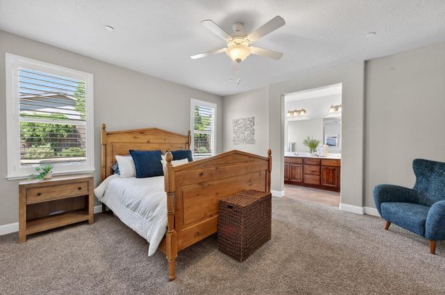 2040 Somers St, Roseville, CA 95747