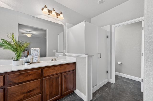 2040 Somers St, Roseville, CA 95747