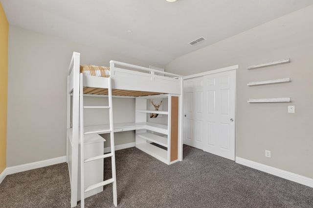 2040 Somers St, Roseville, CA 95747