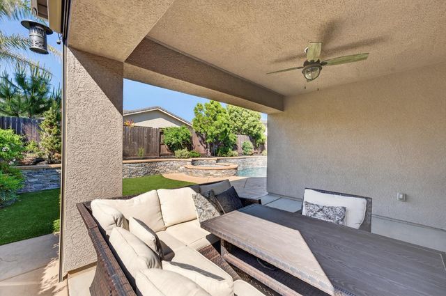 2040 Somers St, Roseville, CA 95747