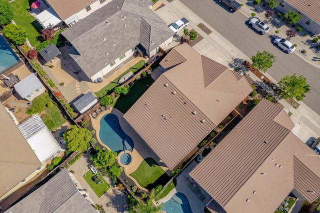 2040 Somers St, Roseville, CA 95747