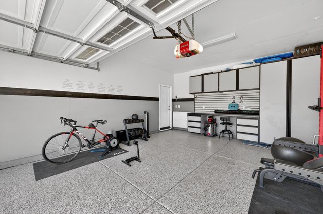 2040 Somers St, Roseville, CA 95747