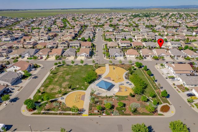 2040 Somers St, Roseville, CA 95747