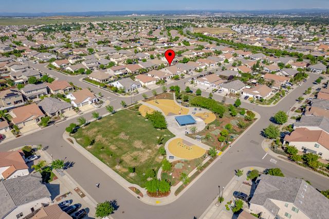 2040 Somers St, Roseville, CA 95747