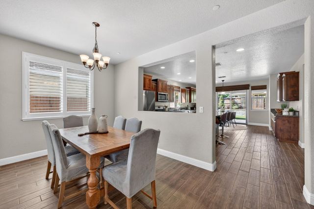 2040 Somers St, Roseville, CA 95747