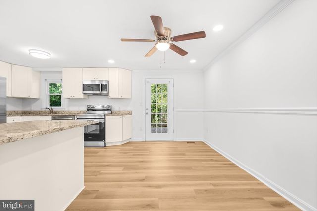 102 LITTLE CREEK LN, La Plata, MD 20646