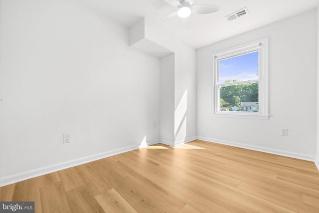 102 LITTLE CREEK LN, La Plata, MD 20646