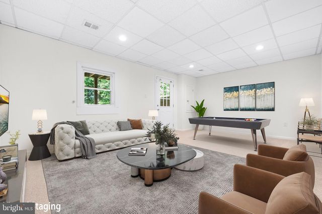102 LITTLE CREEK LN, La Plata, MD 20646