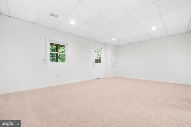 102 LITTLE CREEK LN, La Plata, MD 20646