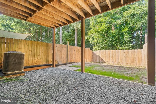 102 LITTLE CREEK LN, La Plata, MD 20646