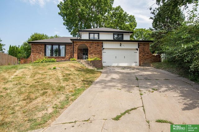 511 S 150th Circle, Omaha, NE 68154