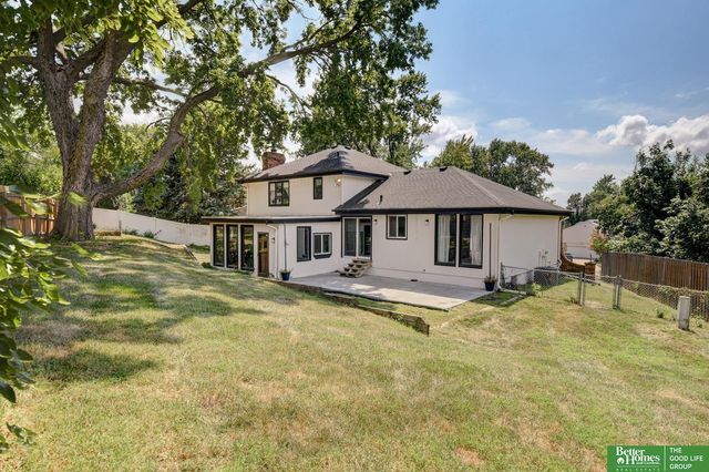 511 S 150th Circle, Omaha, NE 68154