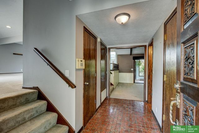 511 S 150th Circle, Omaha, NE 68154