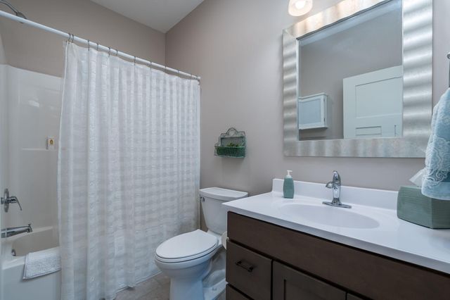3118 Prairie Rose Drive, Mankato, MN 56001