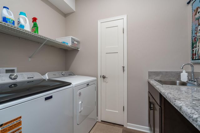3118 Prairie Rose Drive, Mankato, MN 56001