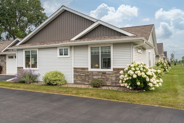 3118 Prairie Rose Drive, Mankato, MN 56001