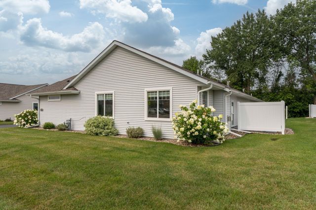 3118 Prairie Rose Drive, Mankato, MN 56001