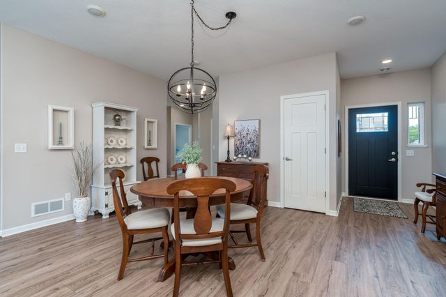 3118 Prairie Rose Drive, Mankato, MN 56001
