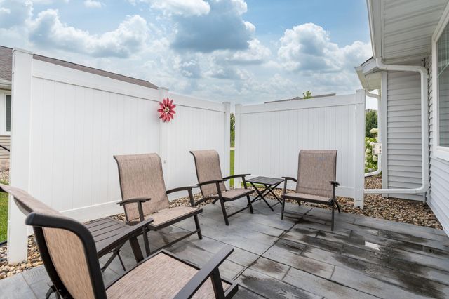 3118 Prairie Rose Drive, Mankato, MN 56001