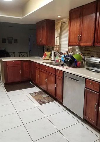 3050 CHINA BERRY COURT, Kissimmee, FL 34746