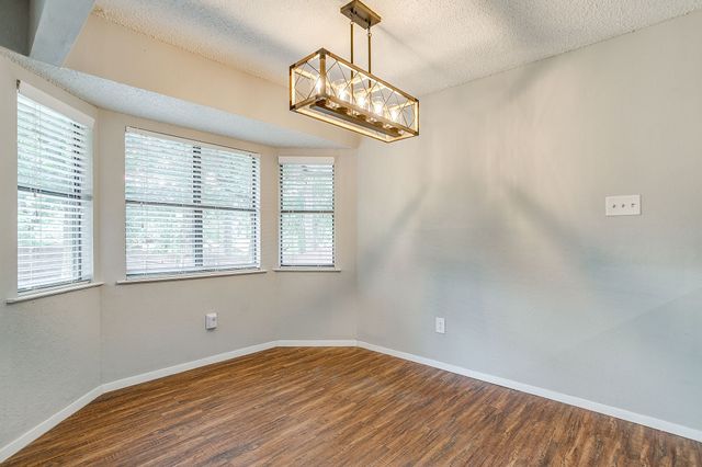 7612 Ripple Creek Court, Fort Worth, TX 76120
