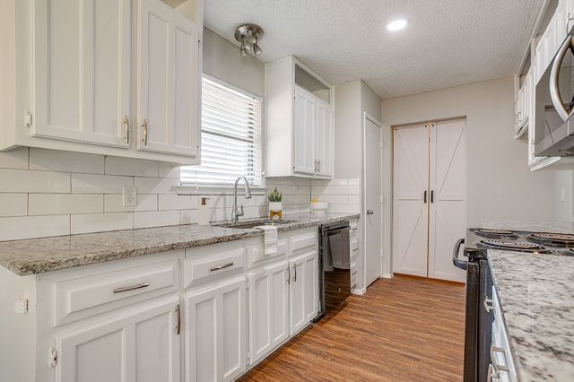 7612 Ripple Creek Court, Fort Worth, TX 76120