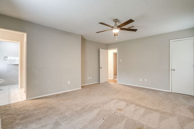 7612 Ripple Creek Court, Fort Worth, TX 76120