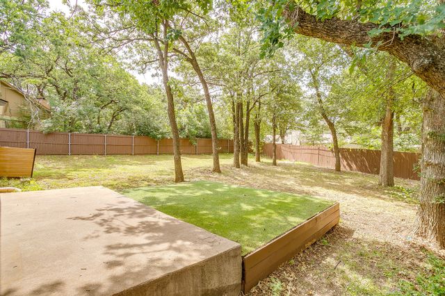 7612 Ripple Creek Court, Fort Worth, TX 76120