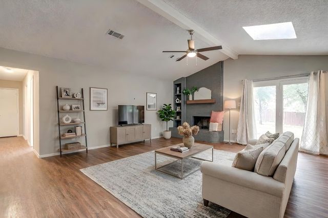 7612 Ripple Creek Court, Fort Worth, TX 76120
