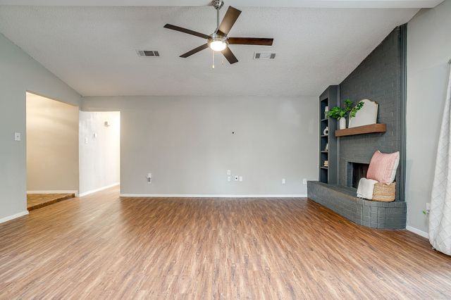 7612 Ripple Creek Court, Fort Worth, TX 76120