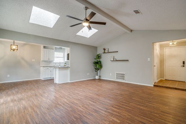 7612 Ripple Creek Court, Fort Worth, TX 76120