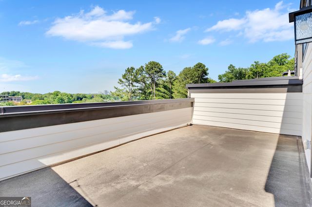 545 Whitlox Road NW, Atlanta, GA 30318