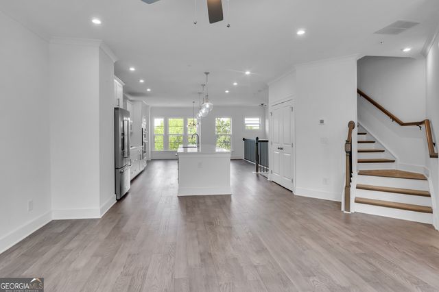 545 Whitlox Road NW, Atlanta, GA 30318