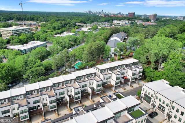 545 Whitlox Road NW, Atlanta, GA 30318