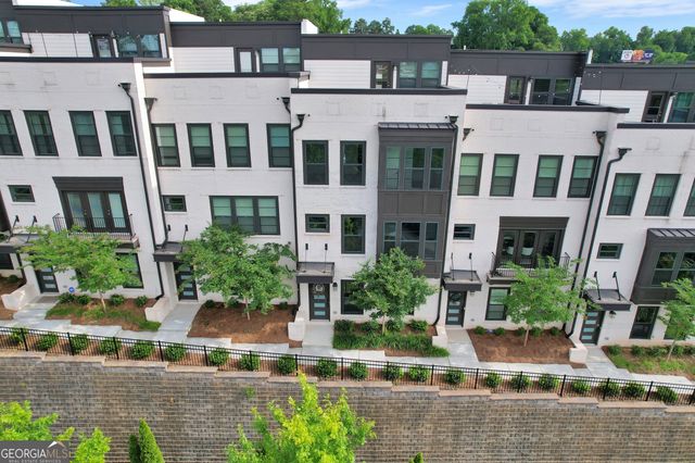 545 Whitlox Road NW, Atlanta, GA 30318