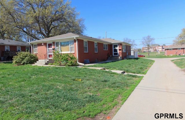 1035-1033 S 40th Street, Lincoln, NE 68510